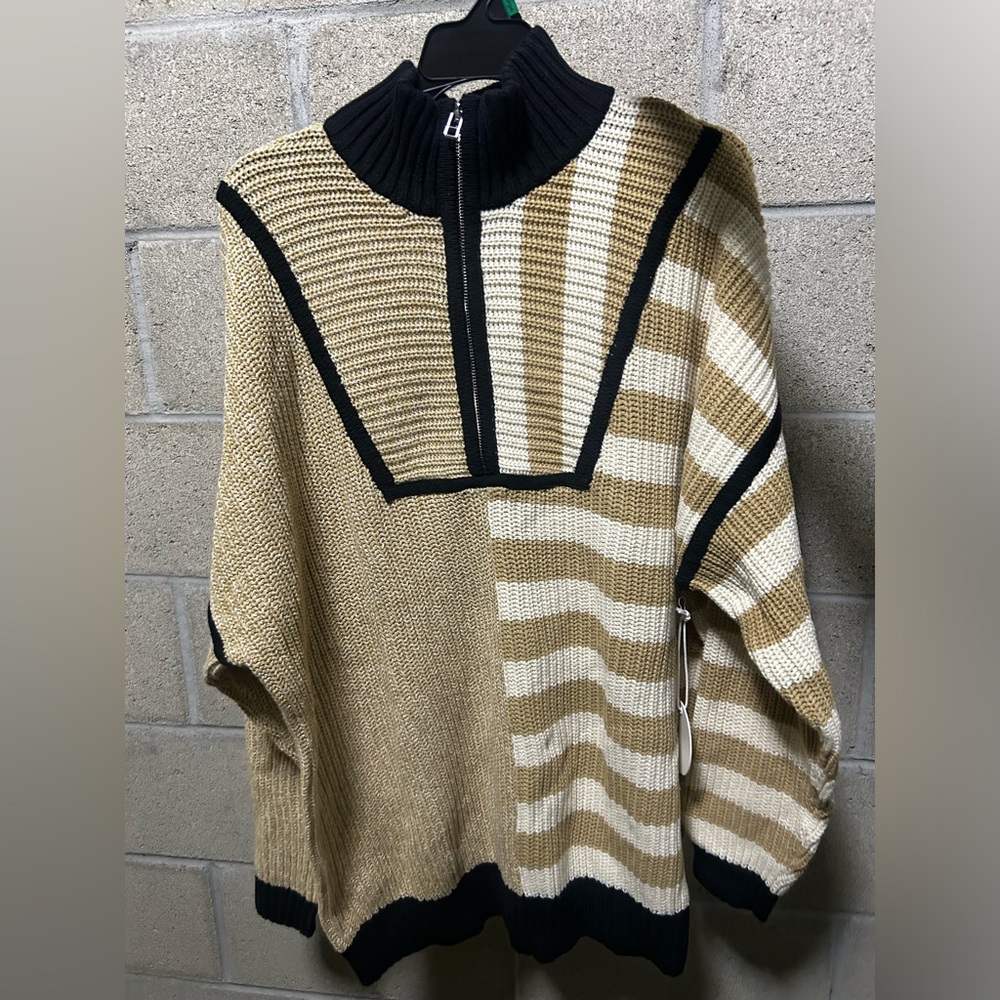 Staud oversized Beige and Black Sweater